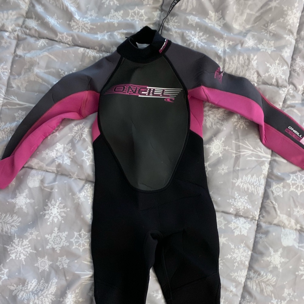 Girls ONeill wetsuit size 6
